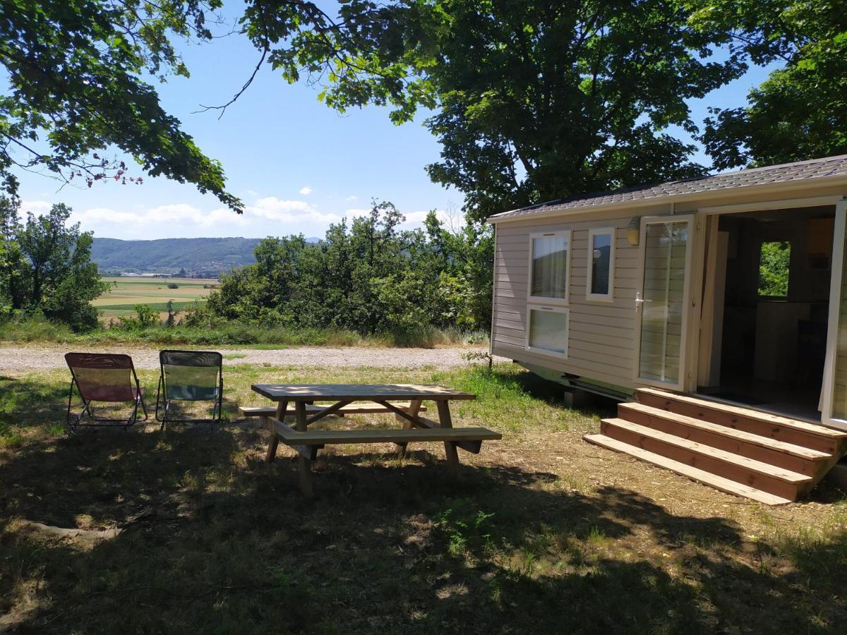 Camping Domaine de Senaud Albon Quarto foto